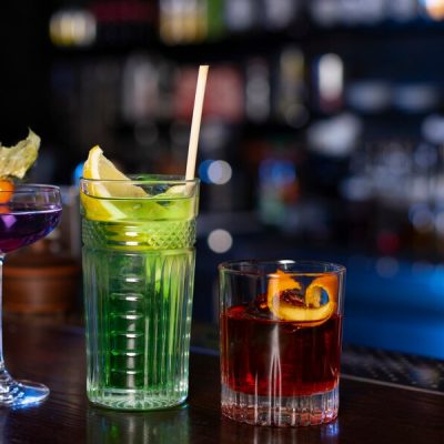 bartender-working-club_23-2151285785
